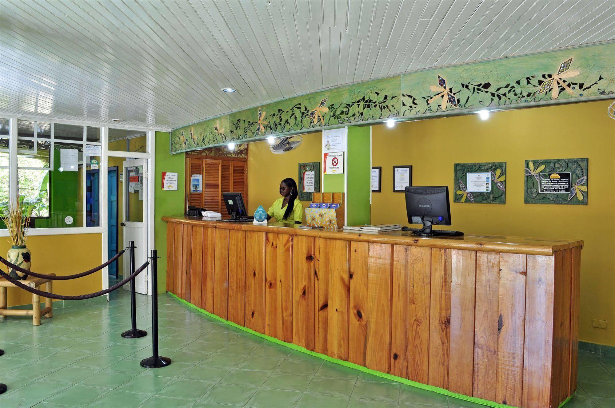 Hotel Sol Caribe Providencia Fresh Water Bay Exterior foto